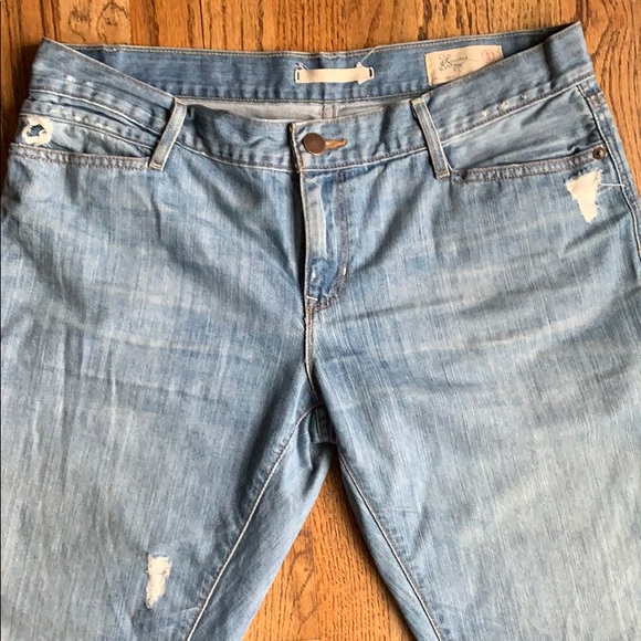 GAP Limited Edition Distressed Cropped Jeans - Picture 2 of 8